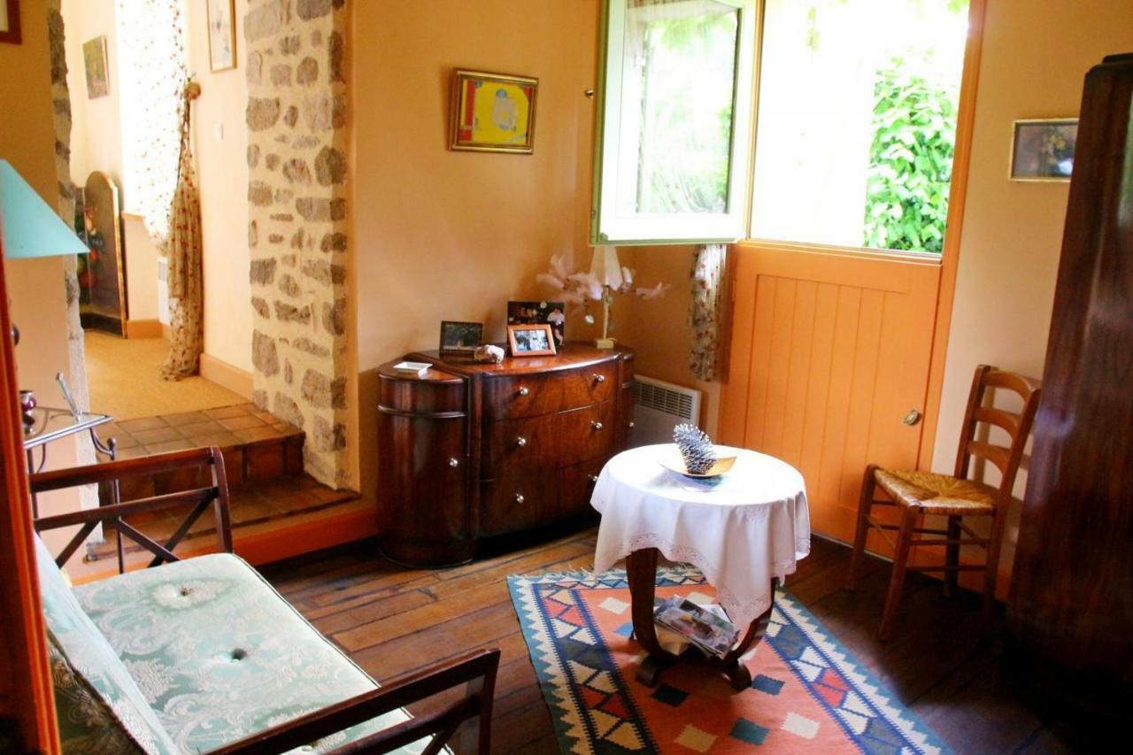 Chez Claire Bed and Breakfast Chamborand Εξωτερικό φωτογραφία