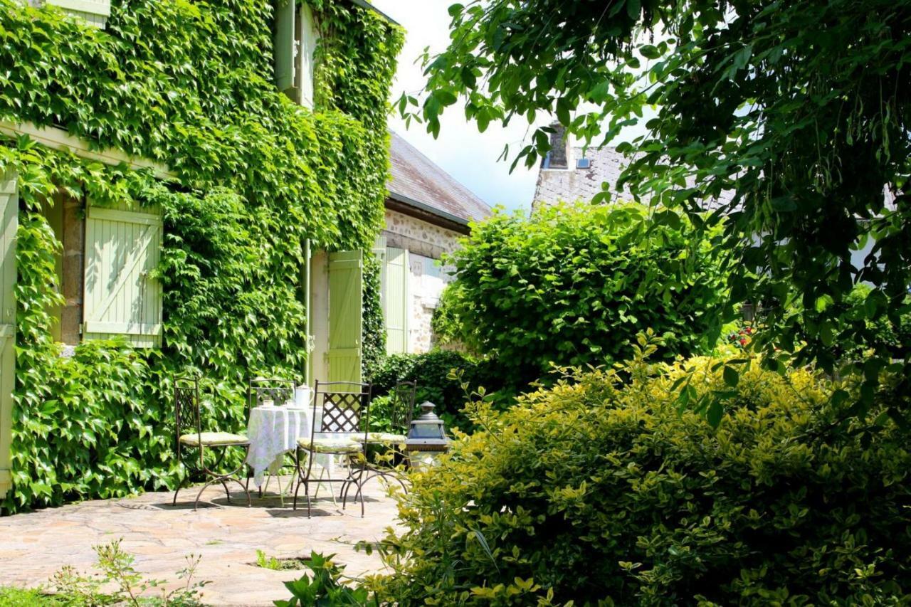 Chez Claire Bed and Breakfast Chamborand Εξωτερικό φωτογραφία